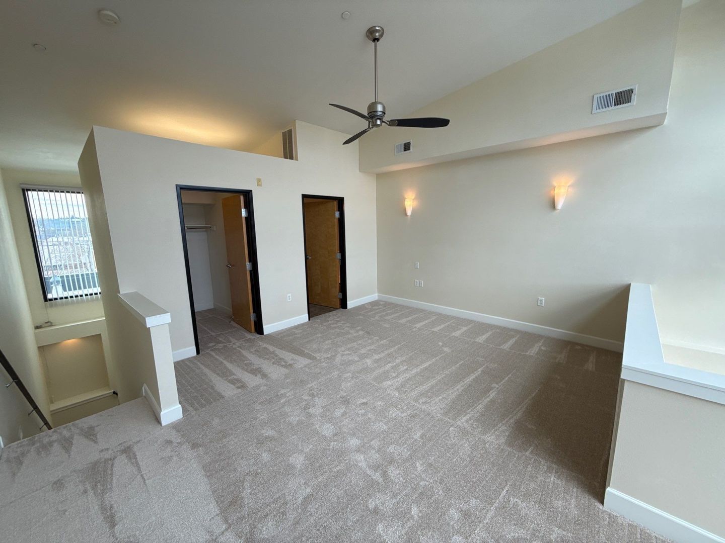 High-End Bi-Level Loft: 1 Bedroom + 2 Full Baths in the Heart of Salem, AVAILABLE NOW property image