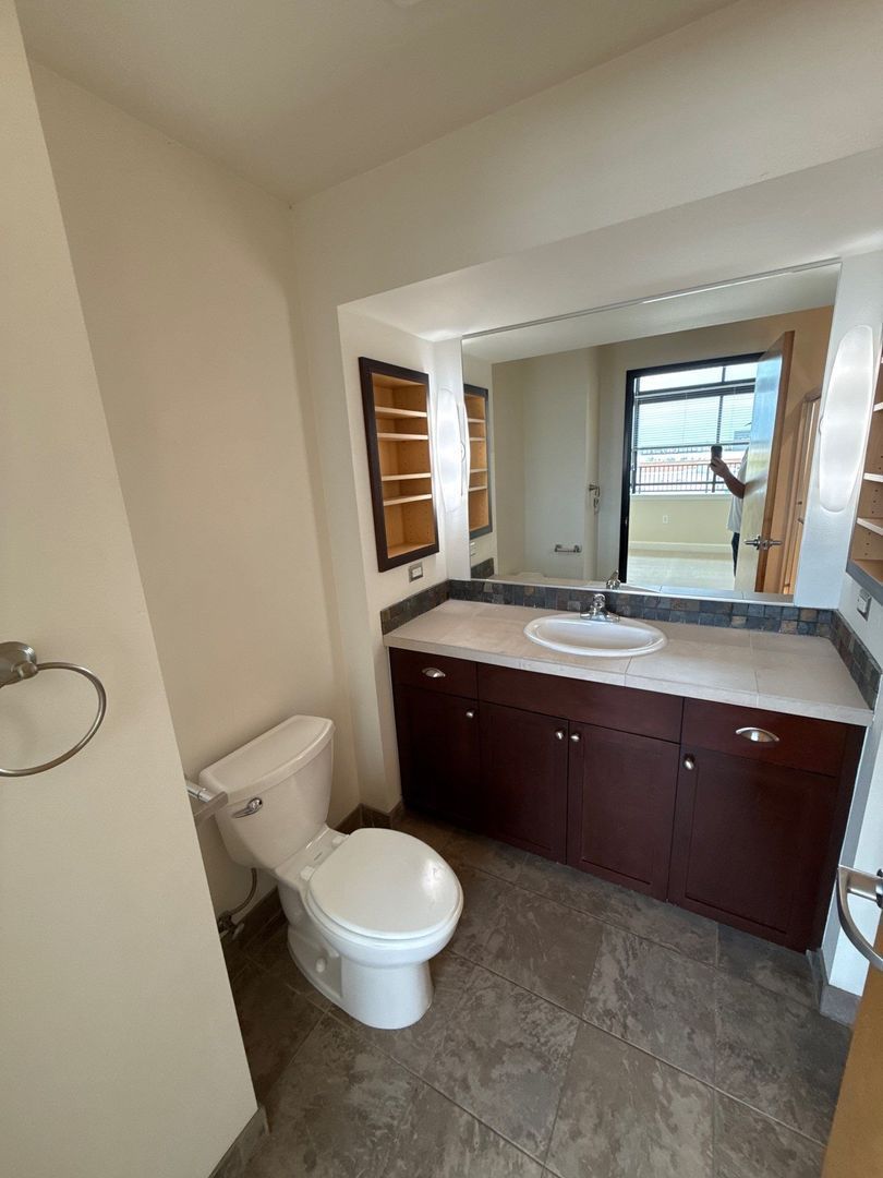 High-End Bi-Level Loft: 1 Bedroom + 2 Full Baths in the Heart of Salem, AVAILABLE NOW property image