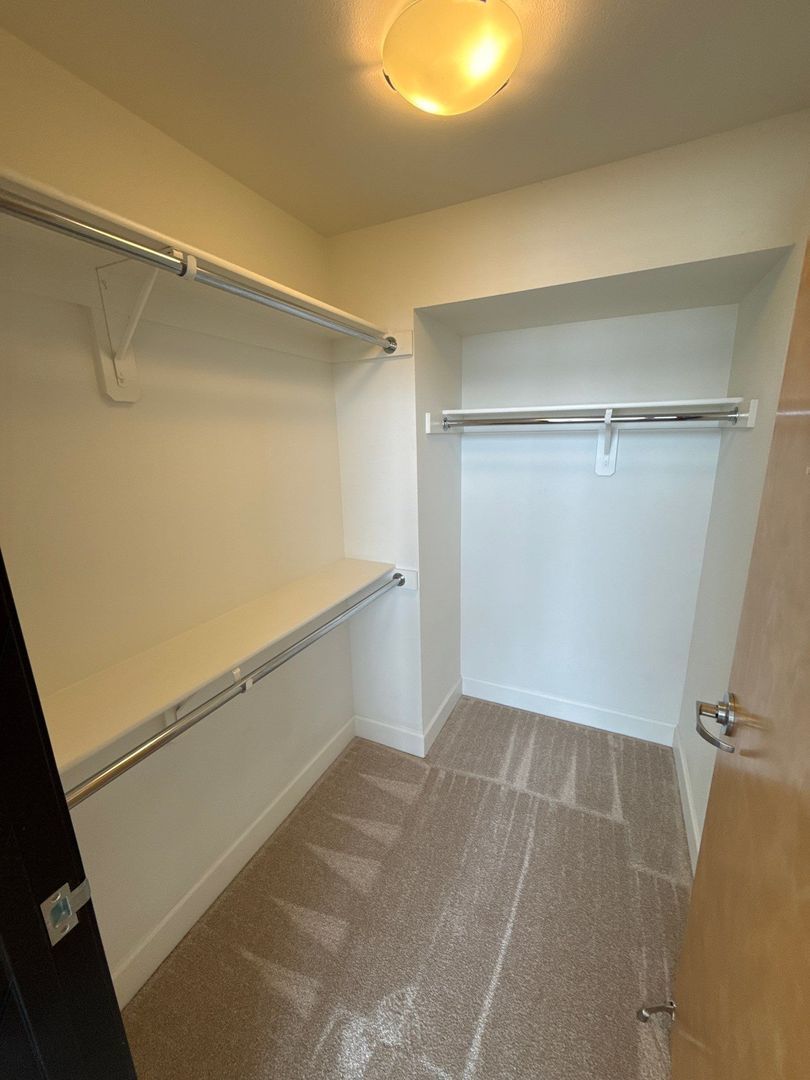 High-End Bi-Level Loft: 1 Bedroom + 2 Full Baths in the Heart of Salem, AVAILABLE NOW property image