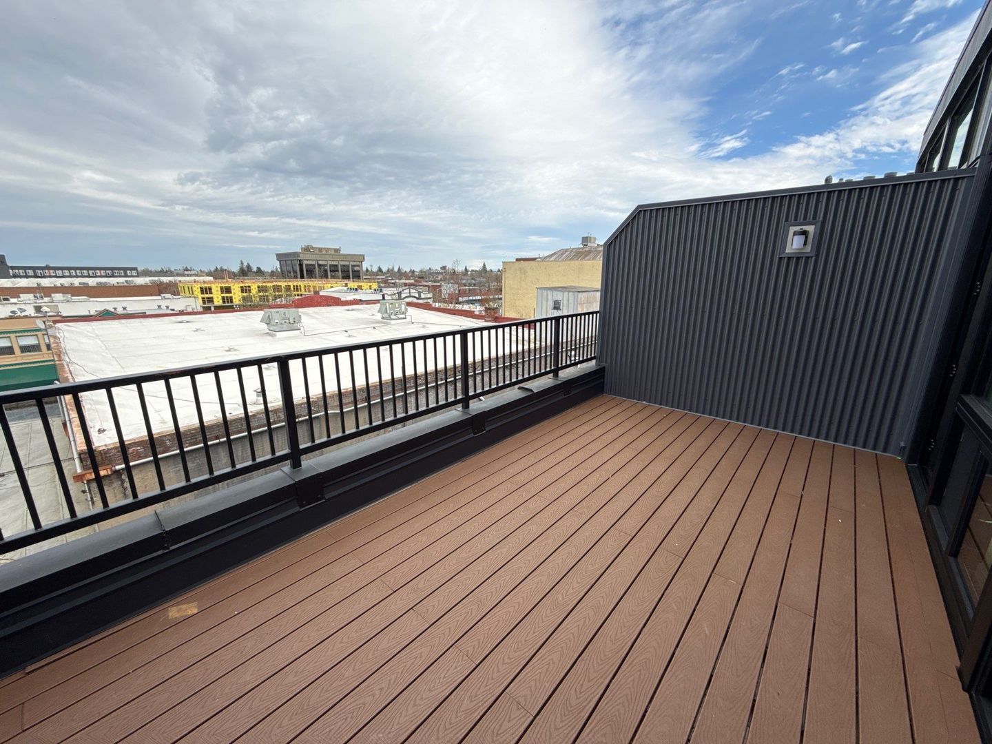 High-End Bi-Level Loft: 1 Bedroom + 2 Full Baths in the Heart of Salem, AVAILABLE NOW property image