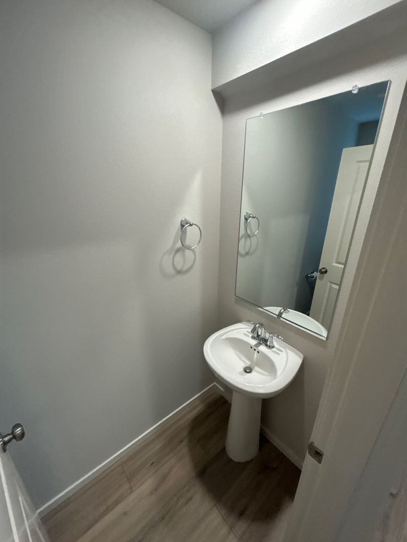 Spacious 4-Bed, 2.5-Bath 2-Story Home in Woodburn HOA Community — AVAILABLE NOW! property image