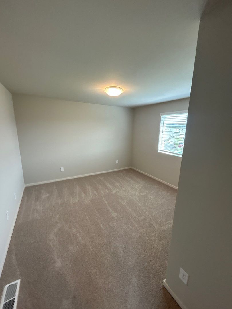 Spacious 4-Bed, 2.5-Bath 2-Story Home in Woodburn HOA Community — AVAILABLE NOW! property image