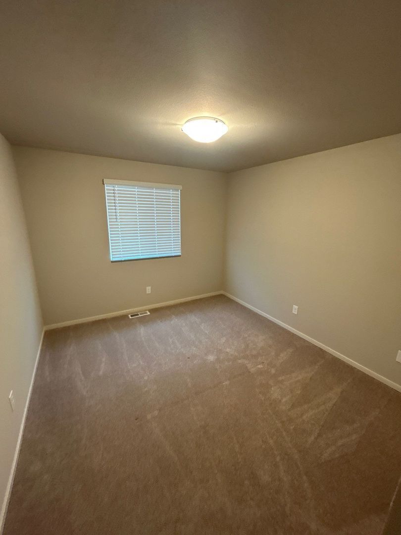 Spacious 4-Bed, 2.5-Bath 2-Story Home in Woodburn HOA Community — AVAILABLE NOW! property image