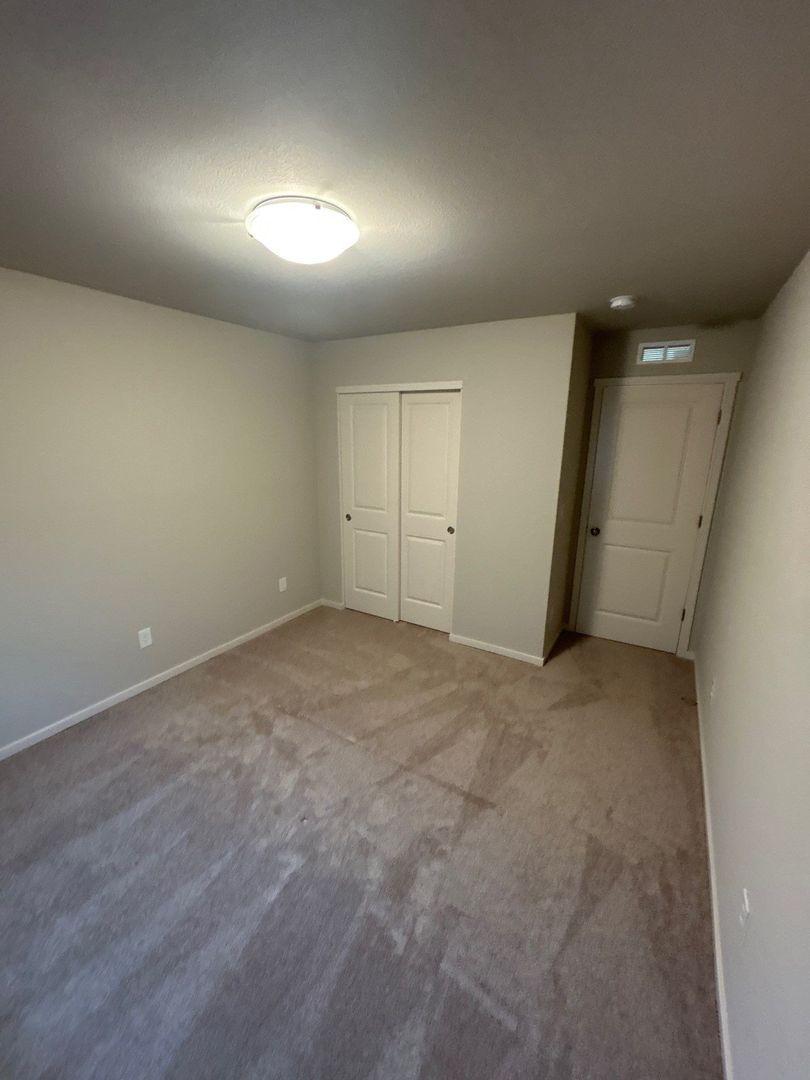 Spacious 4-Bed, 2.5-Bath 2-Story Home in Woodburn HOA Community — AVAILABLE NOW! property image