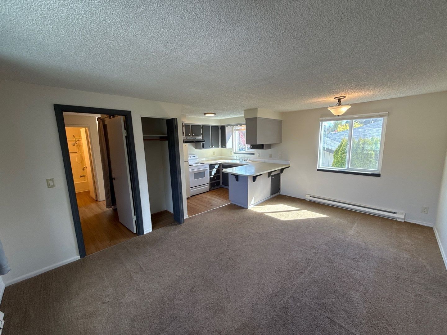 SE Salem, 1 Bed, 1 Bath, 2nd Floor Apartment, W/S/G Paid, AVAILABLE NOW! property image