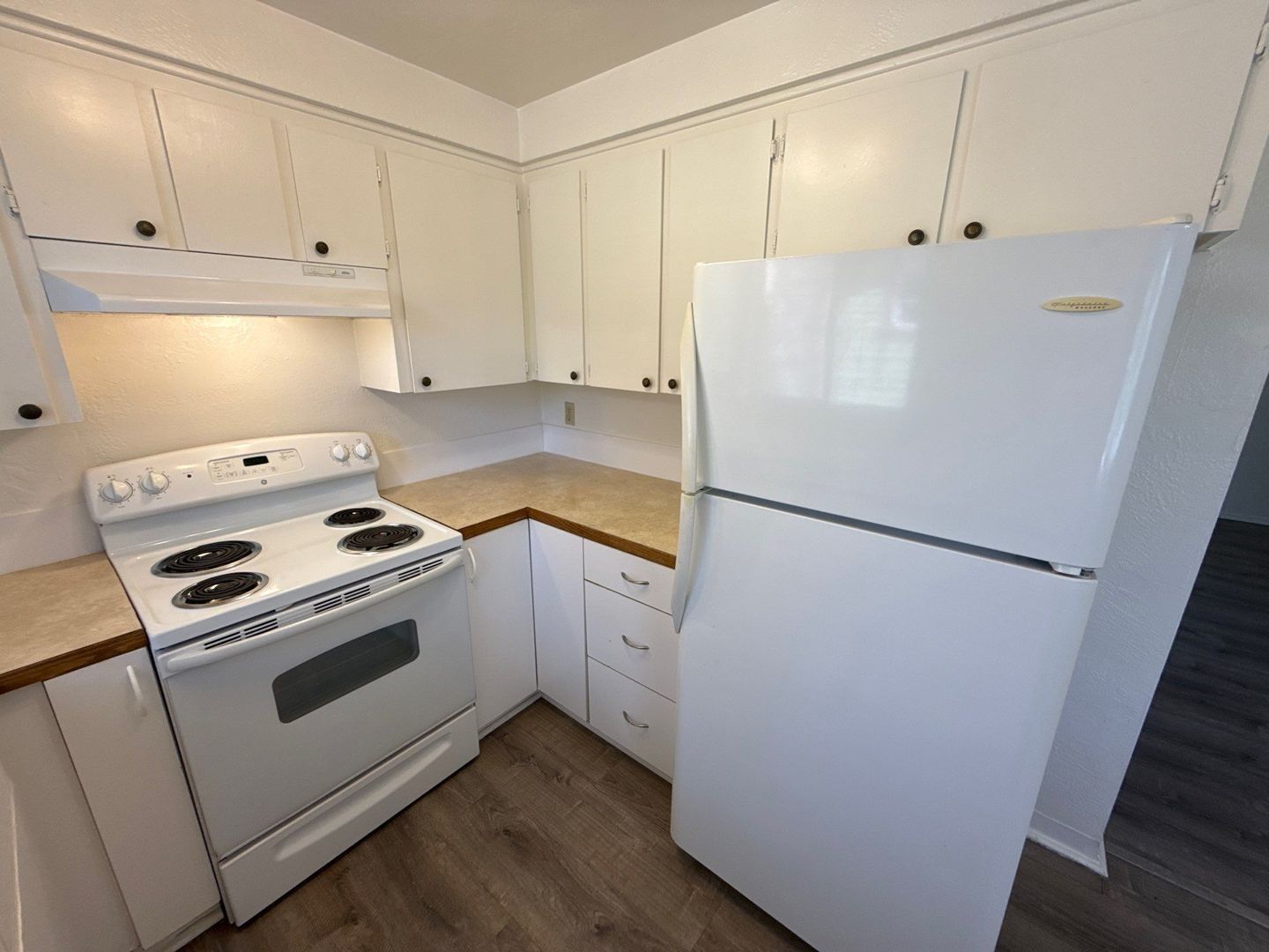 SE Salem 2 Bed 1 Bath 2nd Floor, Apartment, W/S/G Paid, AVAILABLE NOW! property image