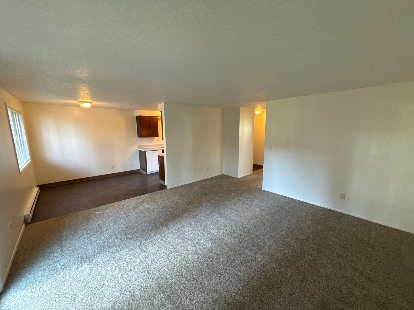 $1,095 First 3 Months, NE Salem, 2 Bed, 1 Bath, 2nd Floor Apartment, AVAILABLE NOW! property image