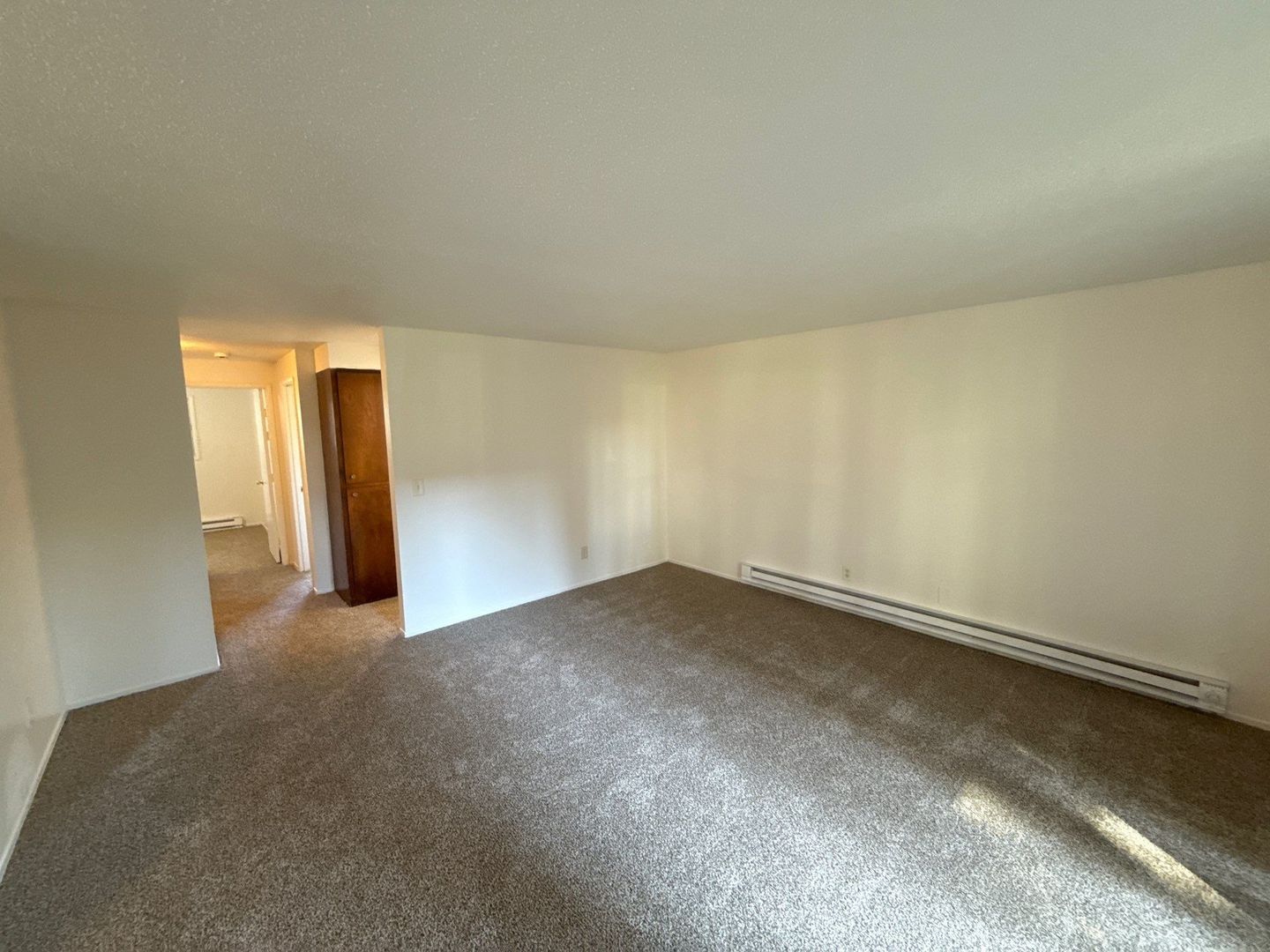 $1,095 First 3 Months, NE Salem, 2 Bed, 1 Bath, 2nd Floor Apartment, AVAILABLE NOW! property image