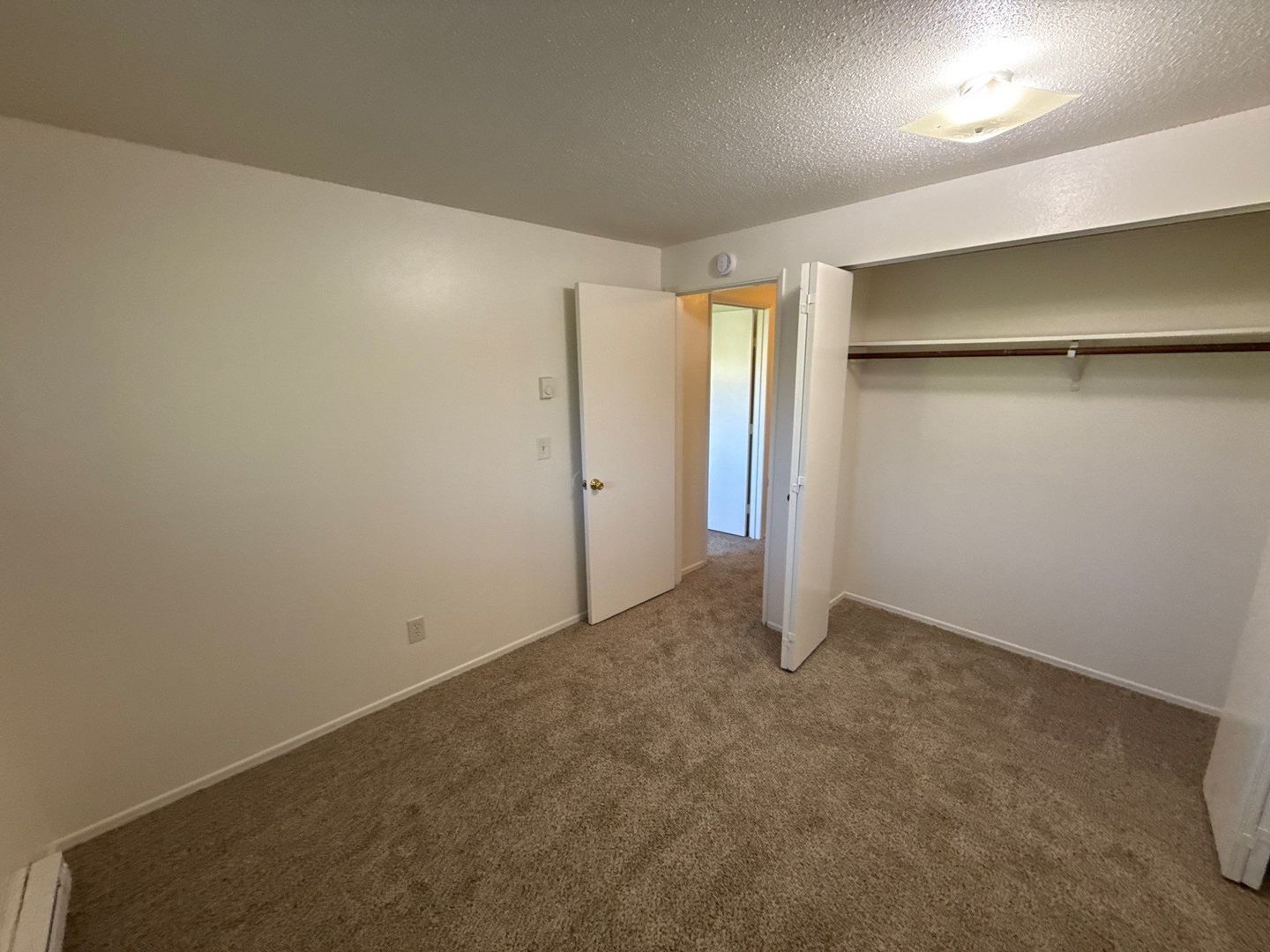 $1,095 First 3 Months, NE Salem, 2 Bed, 1 Bath, 2nd Floor Apartment, AVAILABLE NOW! property image