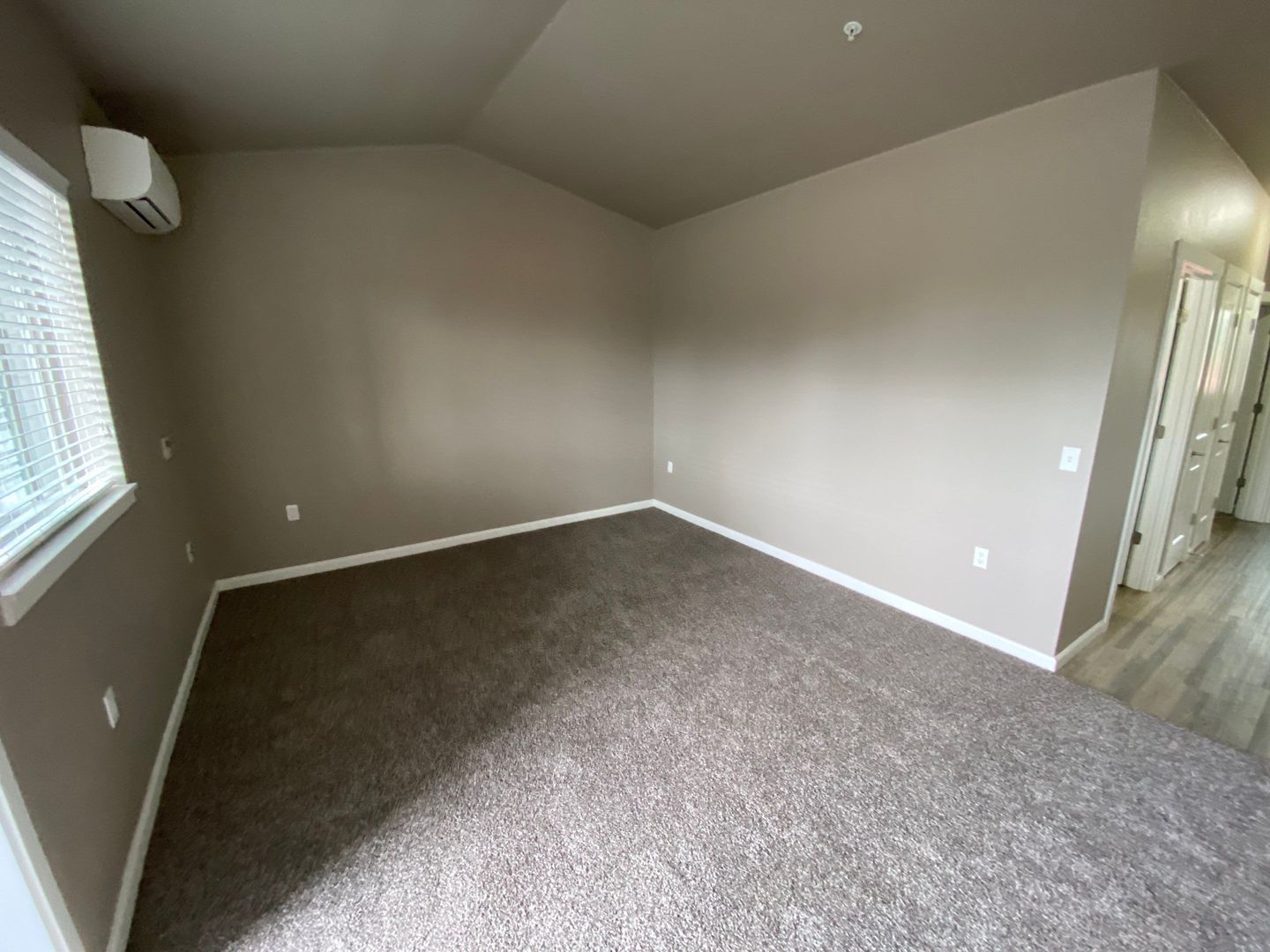 $99 Move-In & $1,400 Special | 3rd Floor 2BR/2BA NE Salem | AC | COMING SOON property image