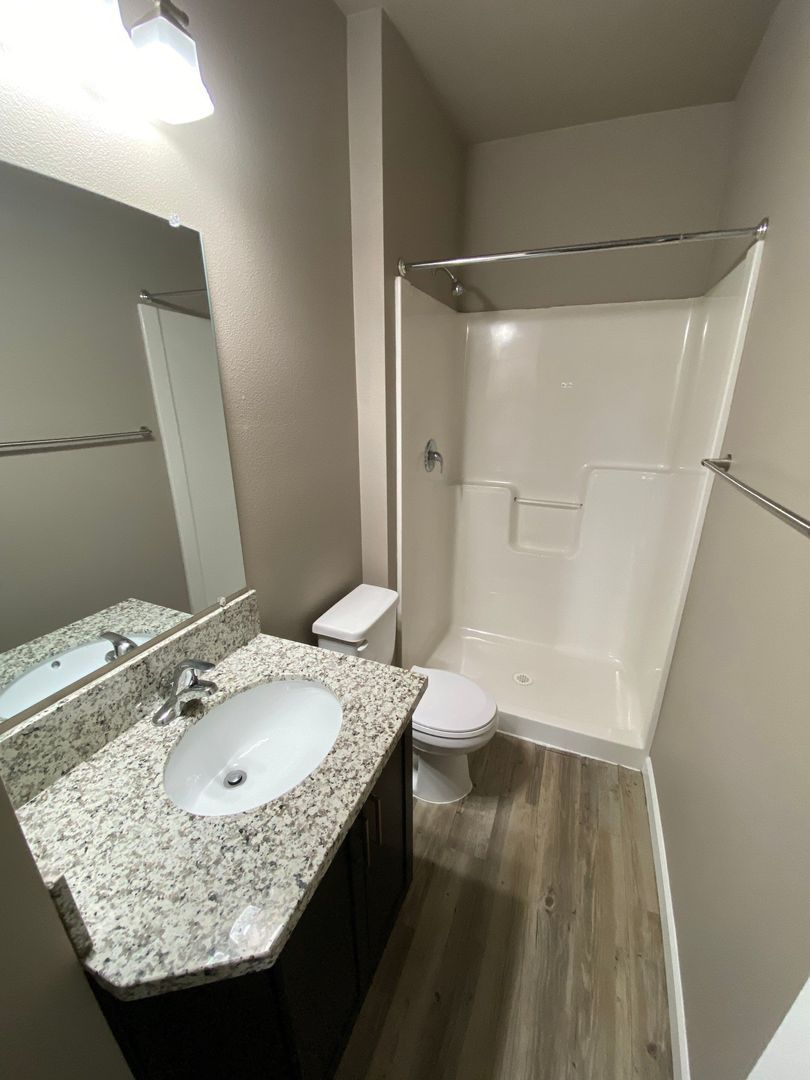 $99 Move-In & $1,400 Special | 3rd Floor 2BR/2BA NE Salem | AC | COMING SOON property image