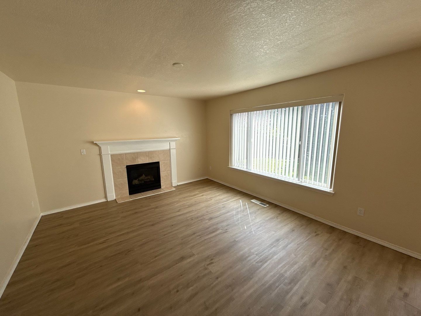 Albany 4 Bed, 2.5 Bath, Single Family Home, AVAILABLE NOW! property image