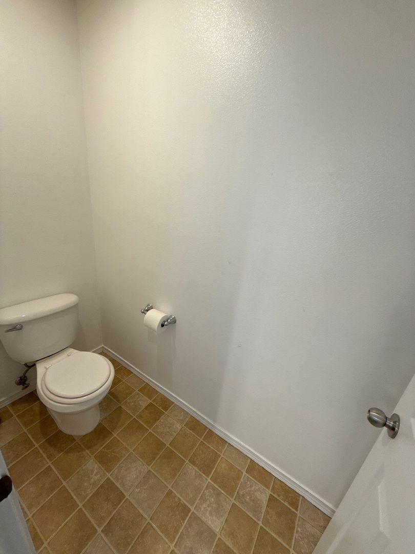 Albany 4 Bed, 2.5 Bath, Single Family Home, AVAILABLE NOW! property image