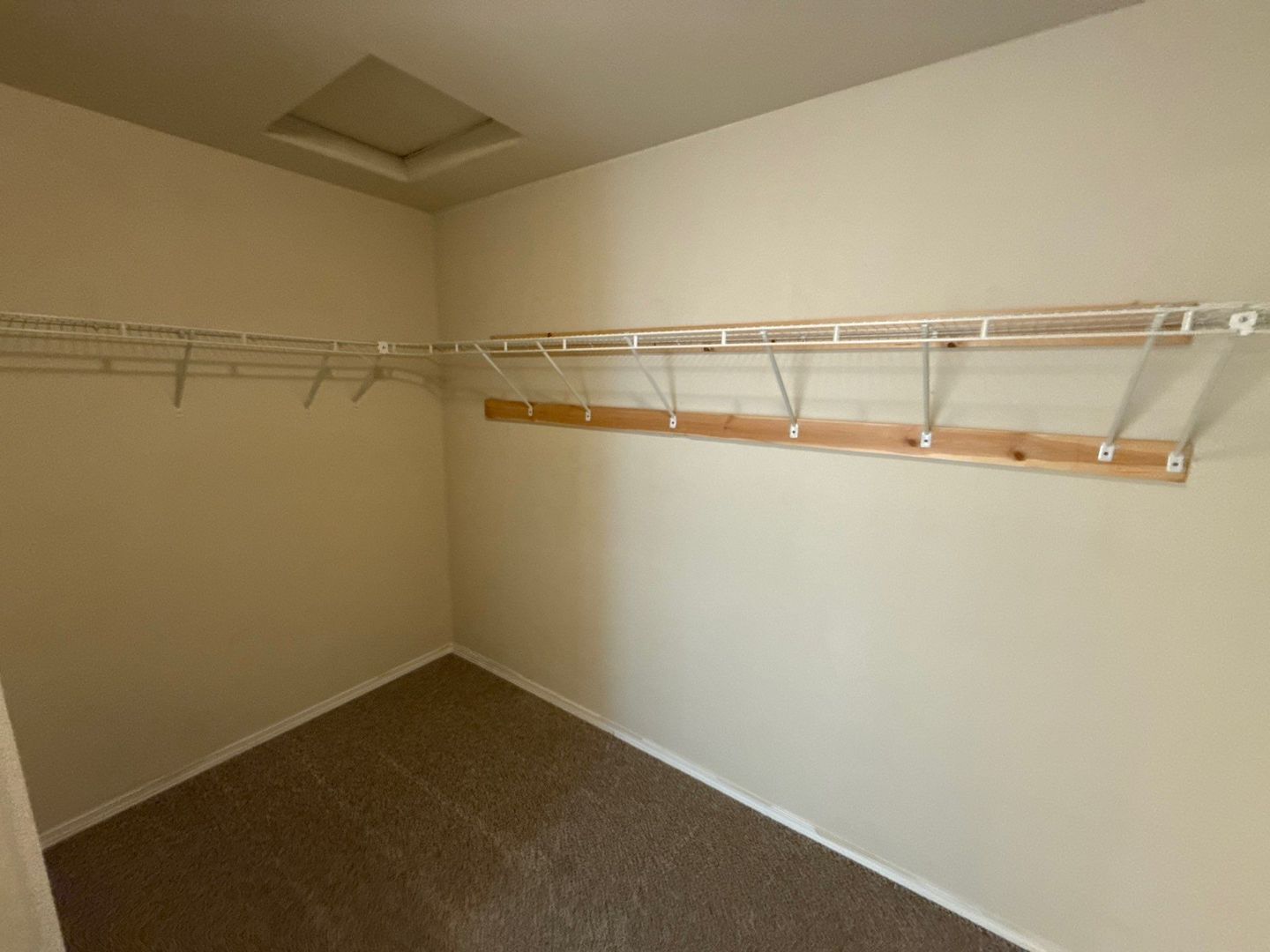 Albany 4 Bed, 2.5 Bath, Single Family Home, AVAILABLE NOW! property image