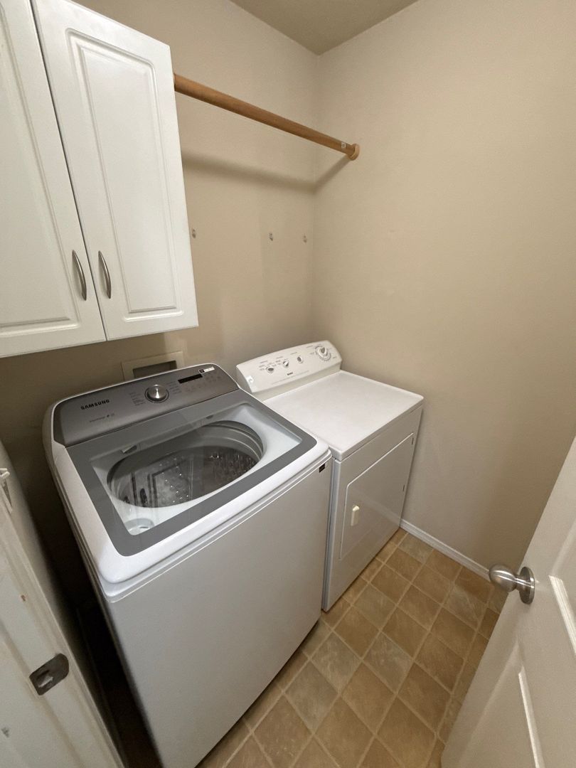 Albany 4 Bed, 2.5 Bath, Single Family Home, AVAILABLE NOW! property image