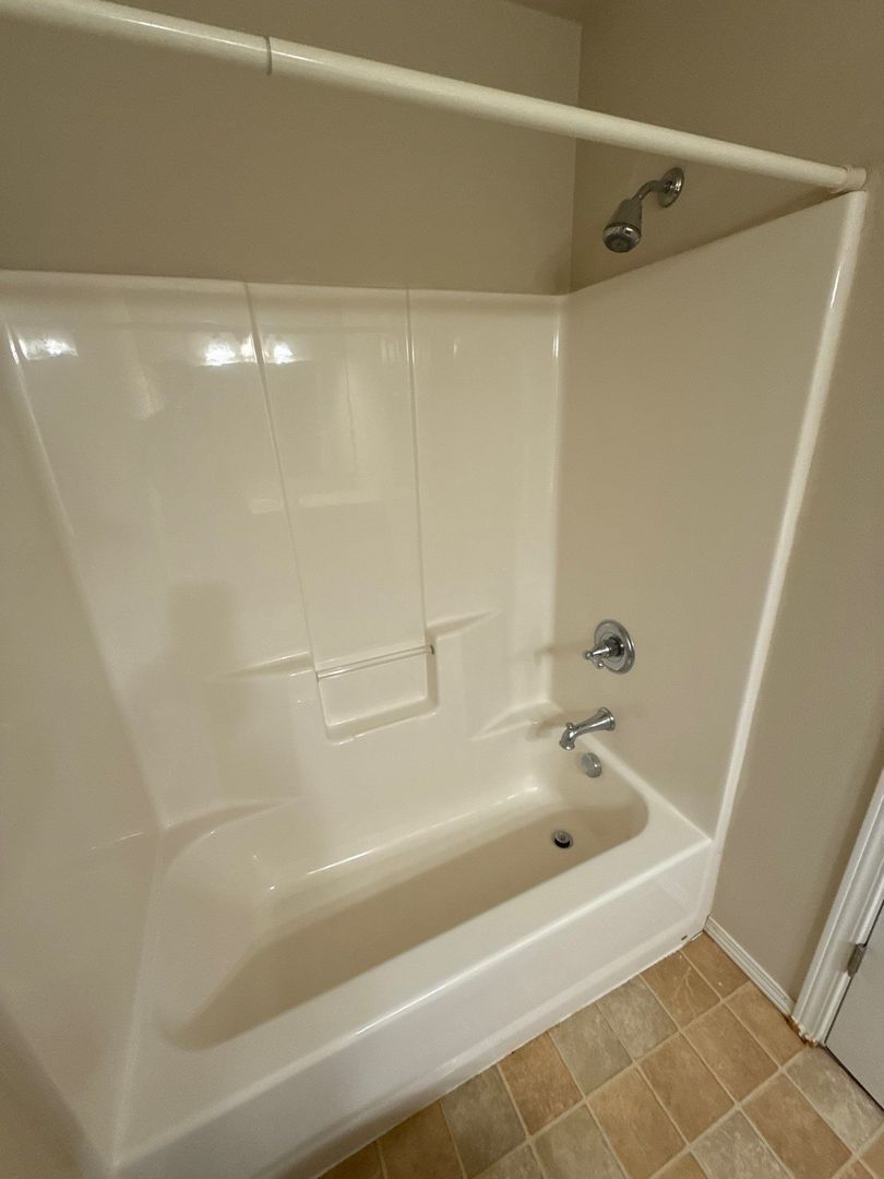 Albany 4 Bed, 2.5 Bath, Single Family Home, AVAILABLE NOW! property image