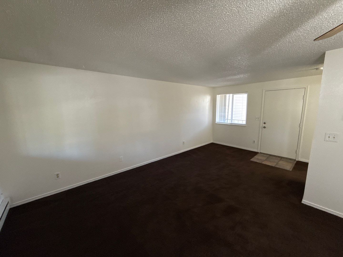 $1,025 First 3 Months, S Salem, 1 Bed, 1 Bath, 2nd Floor Apartment, Laundry On Site, AVAILABLE NOW! property image
