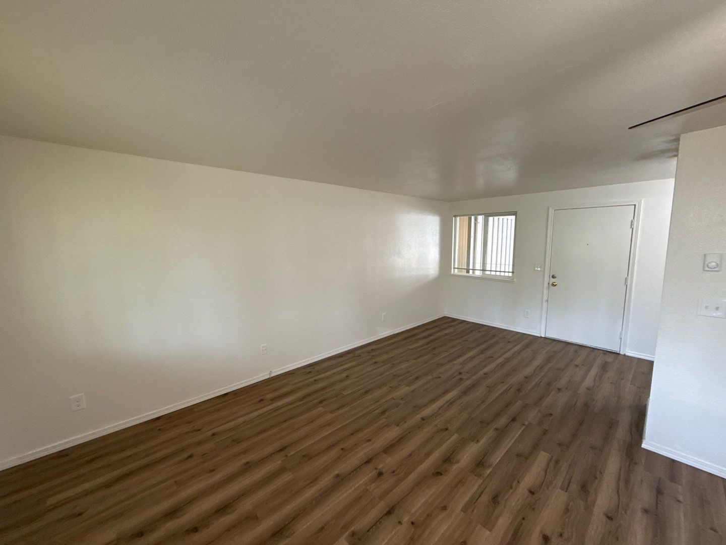 $1,025 First 3 Months, S Salem, 1 Bed, 1 Bath, 1st Floor Apartment, Laundry On Site, AVAILABLE NOW! property image