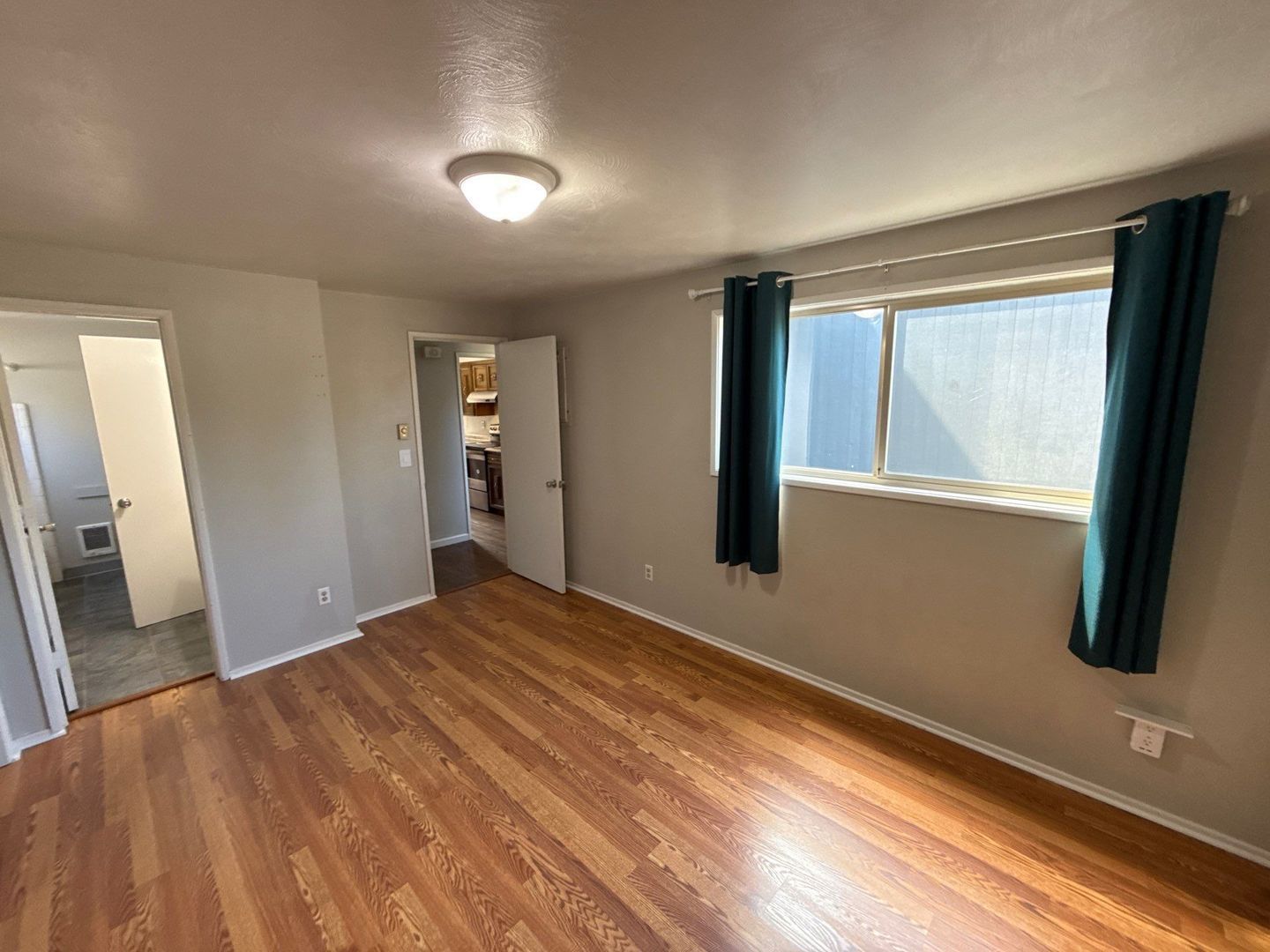 SE Salem, 3 Bedroom , 1 Bath, Half-Duplex, Solar Panels, COMING SOON! property image