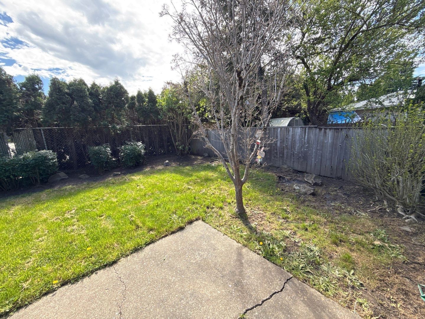 SE Salem, 3 Bedroom , 1 Bath, Half-Duplex, Solar Panels, COMING SOON! property image