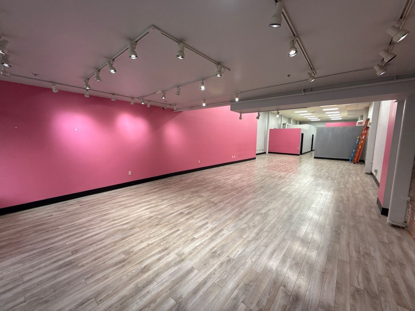 Office Space for Rent, Lease Terms Negotiable, AVAILABLE NOW! property image