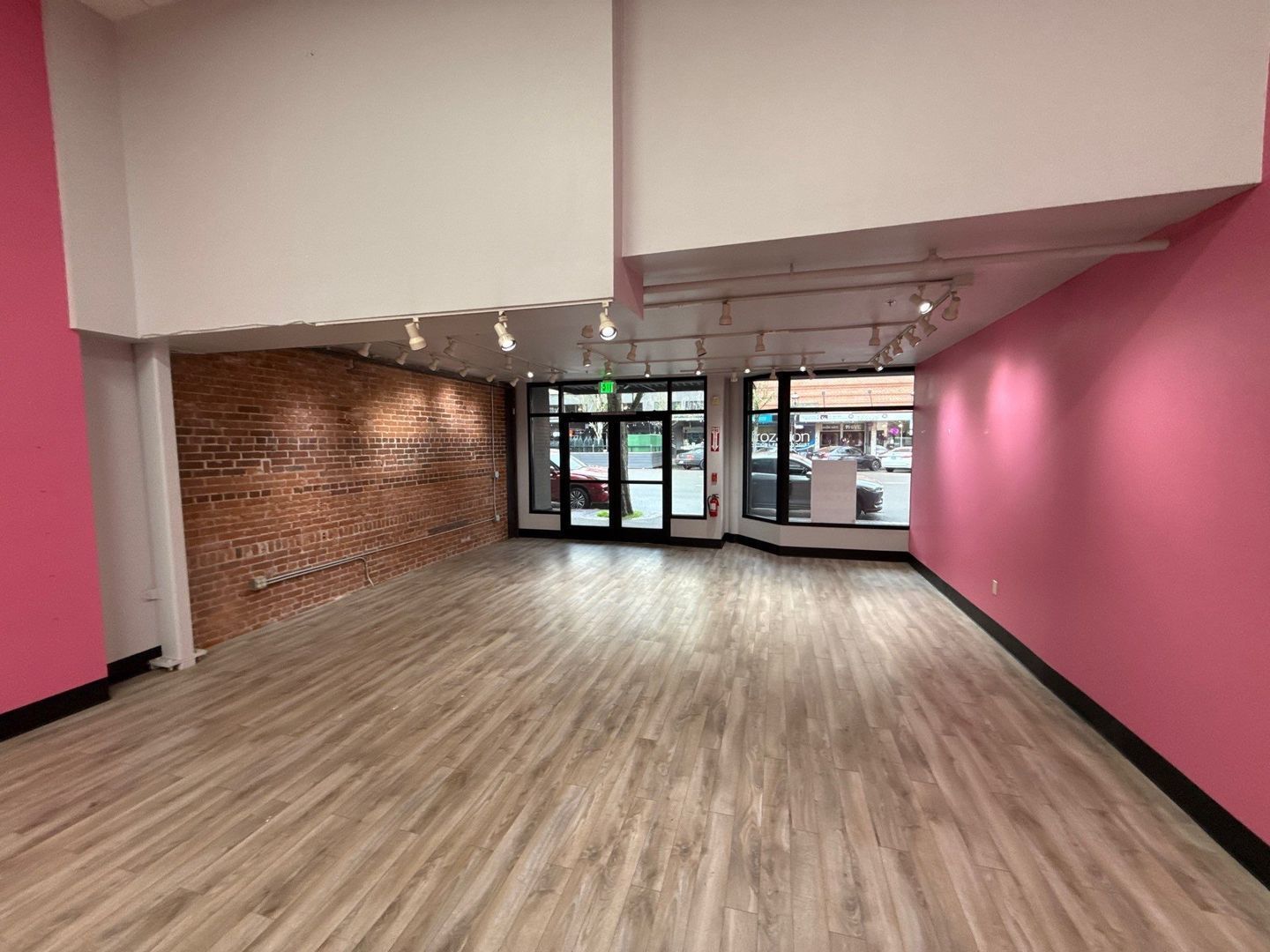 Office Space for Rent, Lease Terms Negotiable, AVAILABLE NOW! property image