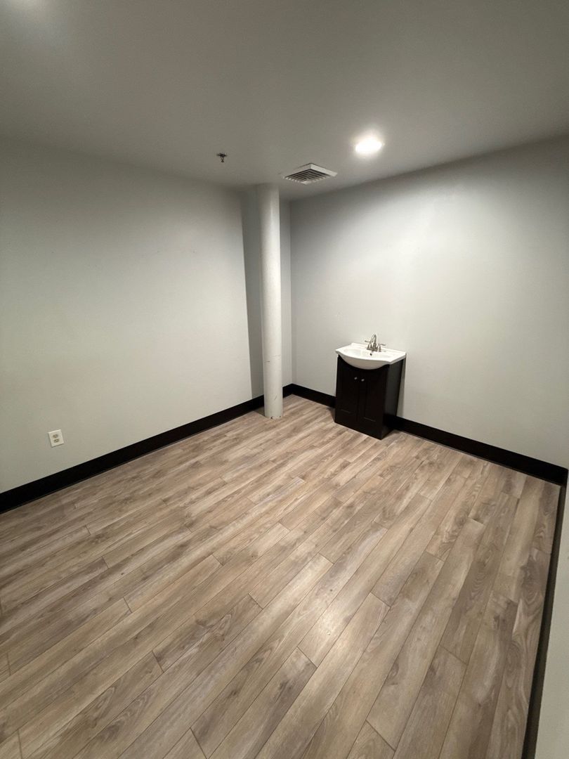 Office Space for Rent, Lease Terms Negotiable, AVAILABLE NOW! property image