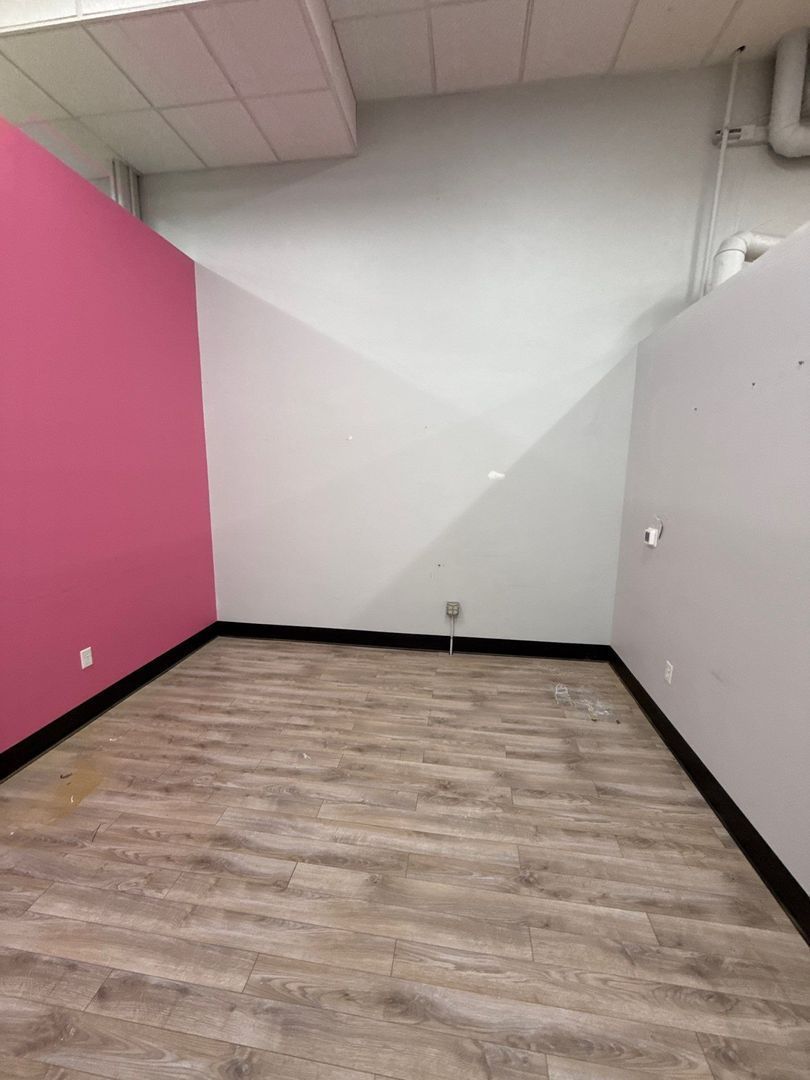 Office Space for Rent, Lease Terms Negotiable, AVAILABLE NOW! property image