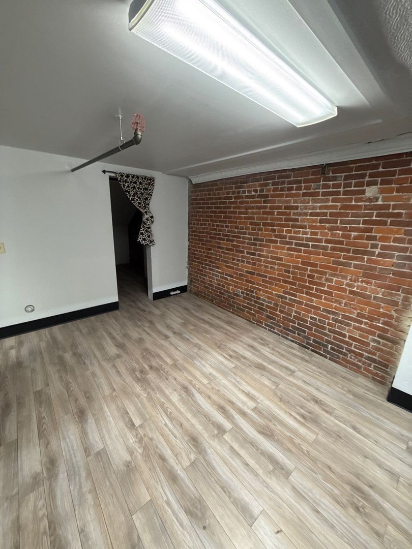 Office Space for Rent, Lease Terms Negotiable, AVAILABLE NOW! property image