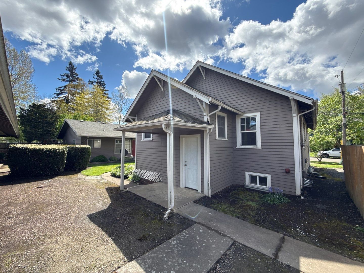 NE Salem 2 Beds, 1 Bath, 1 Story Single Family Home, AVAILABLE NOW! property image