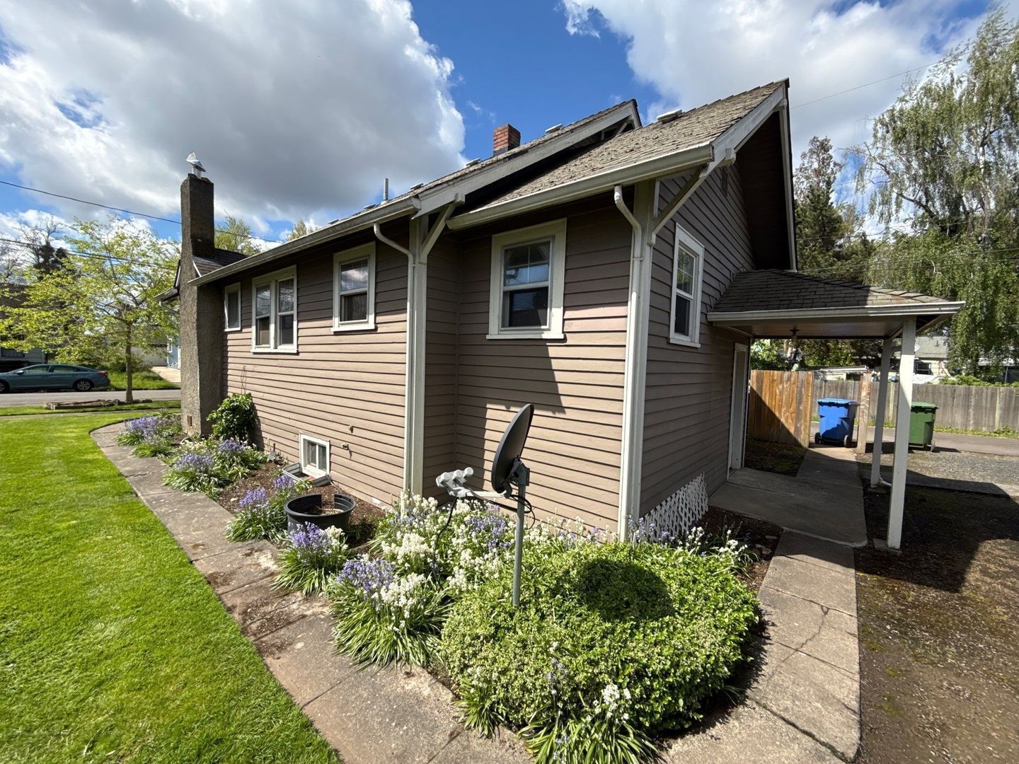 NE Salem 2 Beds, 1 Bath, 1 Story Single Family Home, AVAILABLE NOW! property image