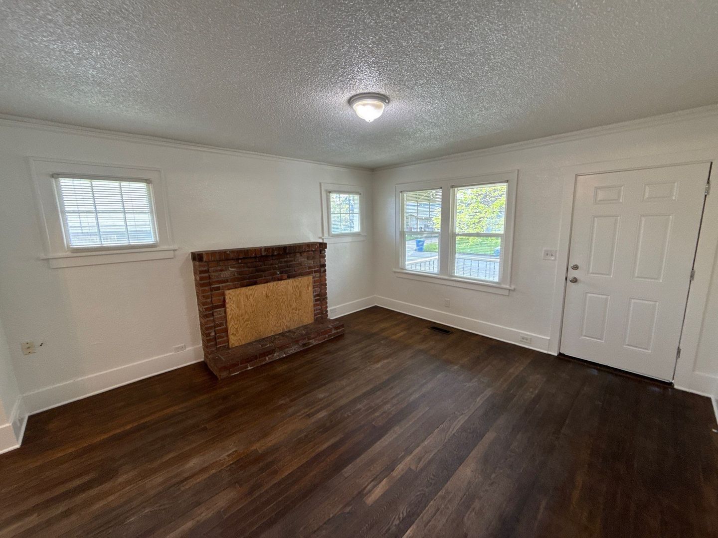 NE Salem 2 Beds, 1 Bath, 1 Story Single Family Home, AVAILABLE NOW! property image