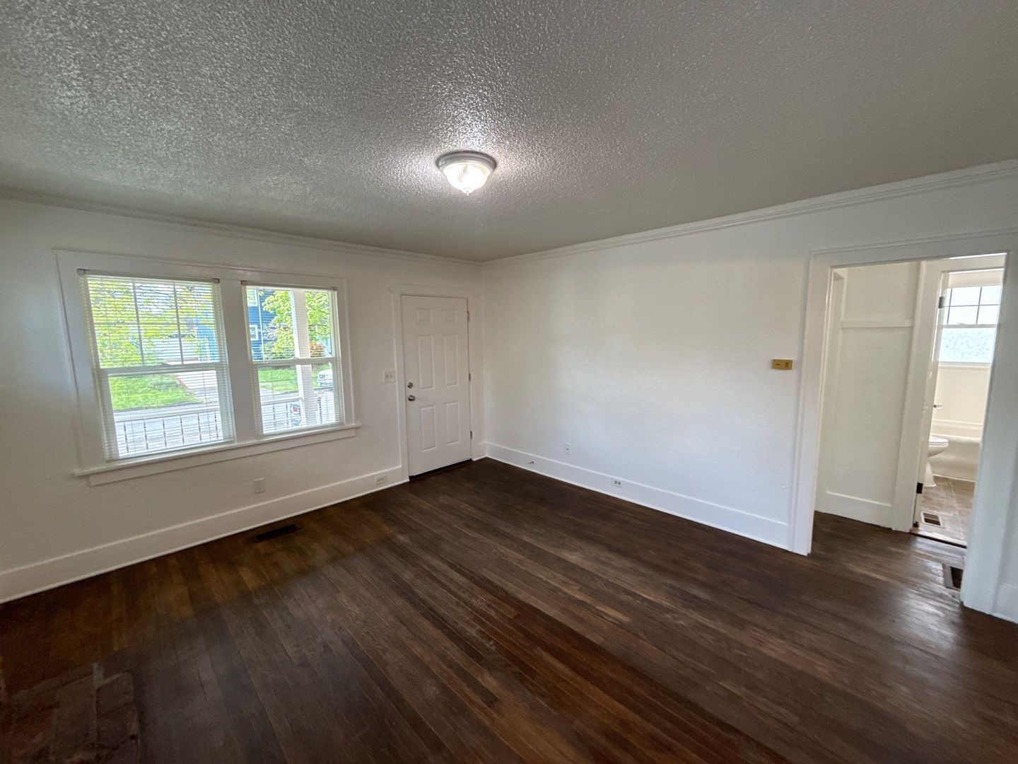 NE Salem 2 Beds, 1 Bath, 1 Story Single Family Home, AVAILABLE NOW! property image