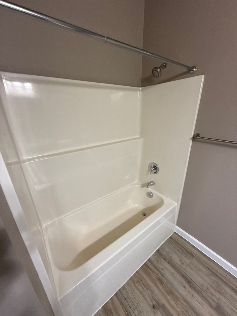 $99 Move-In & $1,400 Special | 2nd Floor 2BR/2BA NE Salem | AC | COMING SOON property image