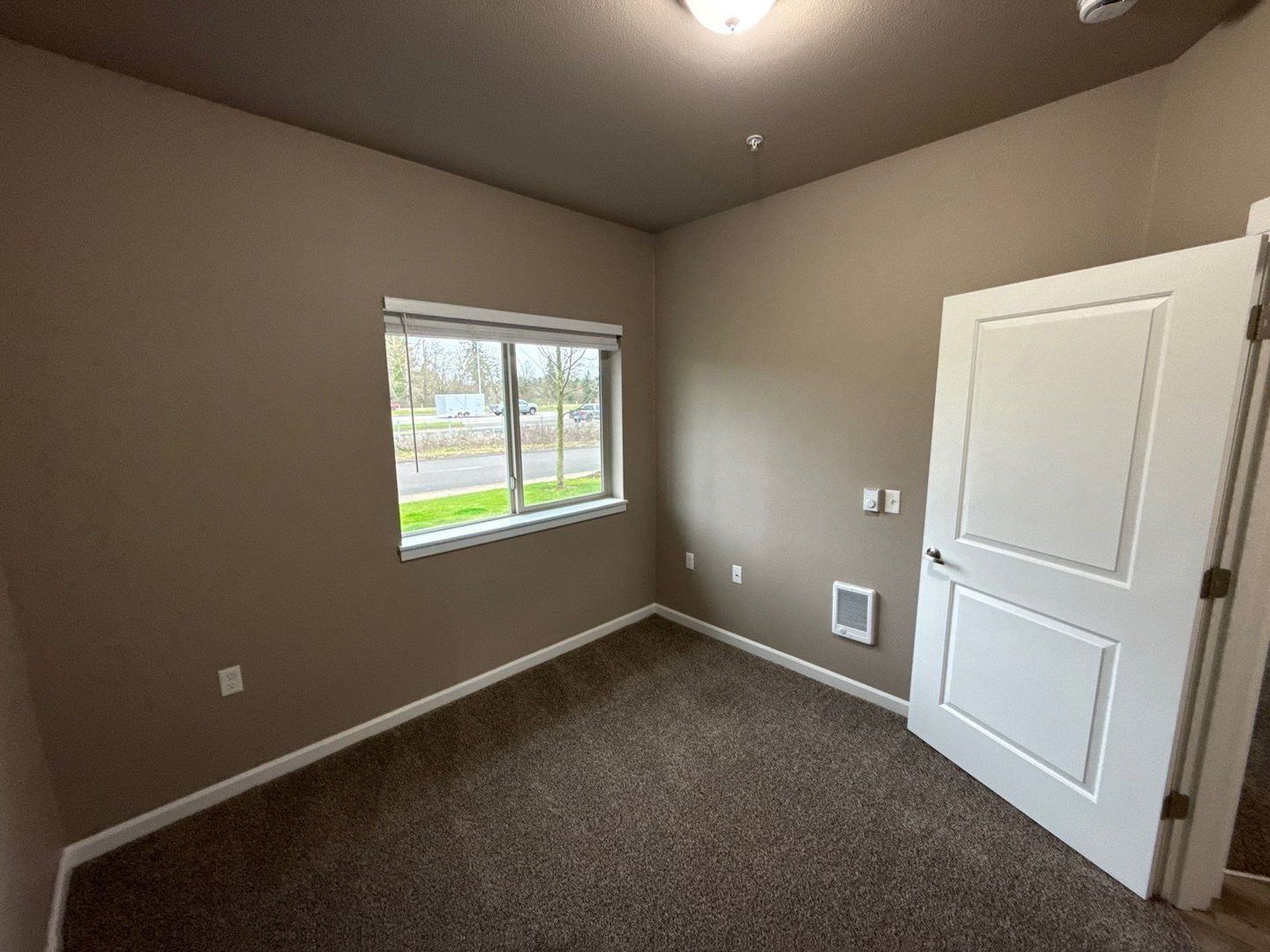 $99 Move-In & $1,400 Special | 2nd Floor 2BR/2BA NE Salem | AC | COMING SOON property image