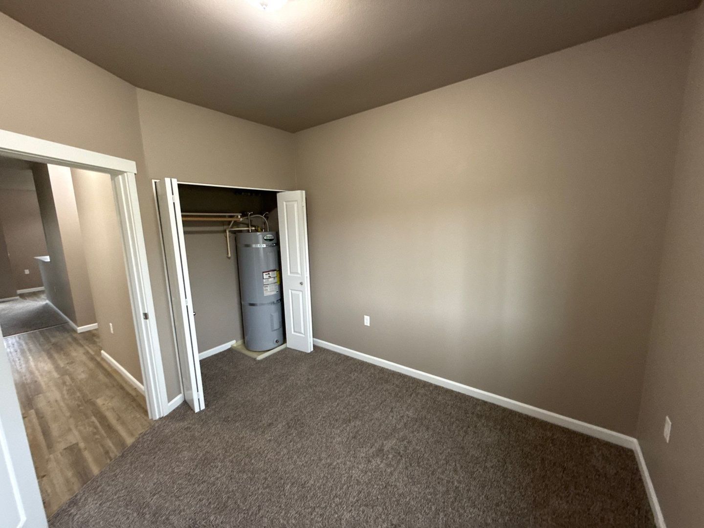 $99 Move-In & $1,400 Special | 2nd Floor 2BR/2BA NE Salem | AC | COMING SOON property image