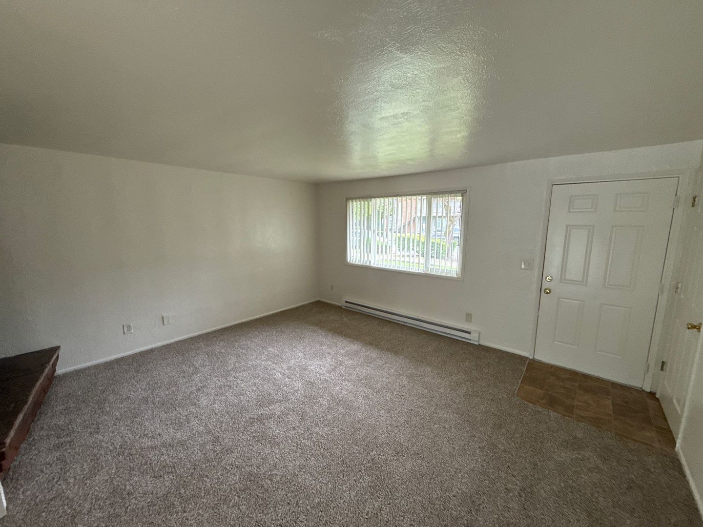 $1,095 First 3 Months, NE Salem, 2 Bed, 1 Bath, 1st Floor Apartment, AVAILABLE NOW! property image