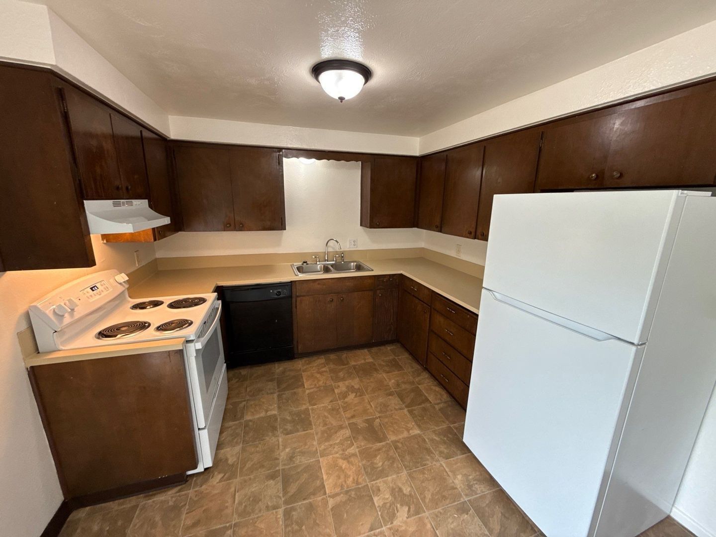 $1,095 First 3 Months, NE Salem, 2 Bed, 1 Bath, 1st Floor Apartment, AVAILABLE NOW! property image