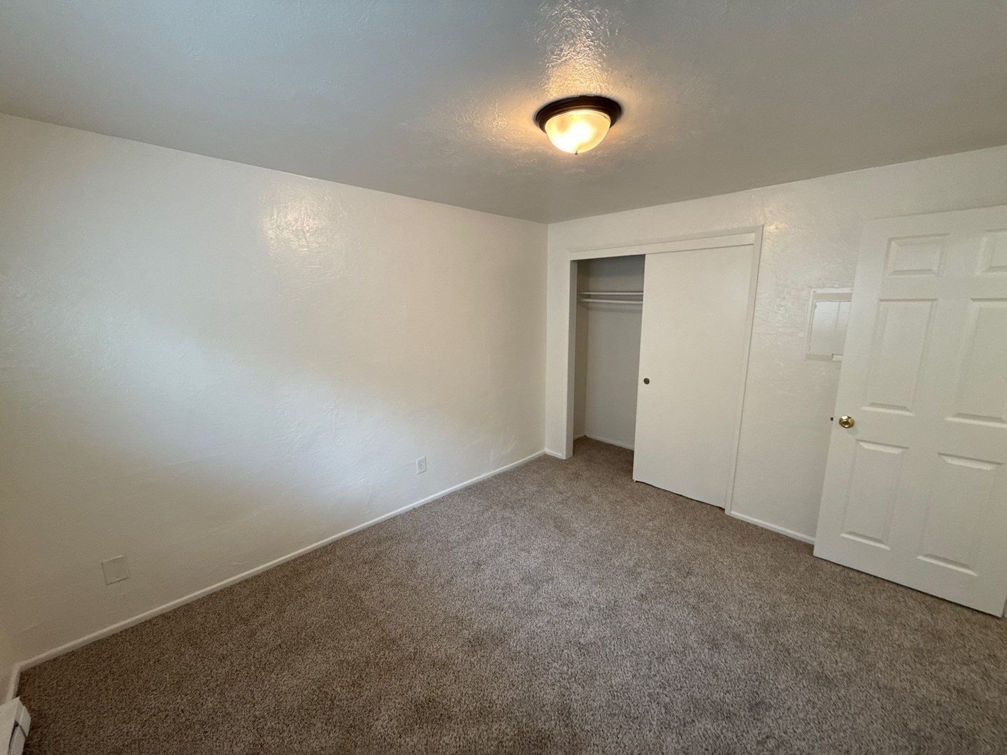 $1,095 First 3 Months, NE Salem, 2 Bed, 1 Bath, 1st Floor Apartment, AVAILABLE NOW! property image