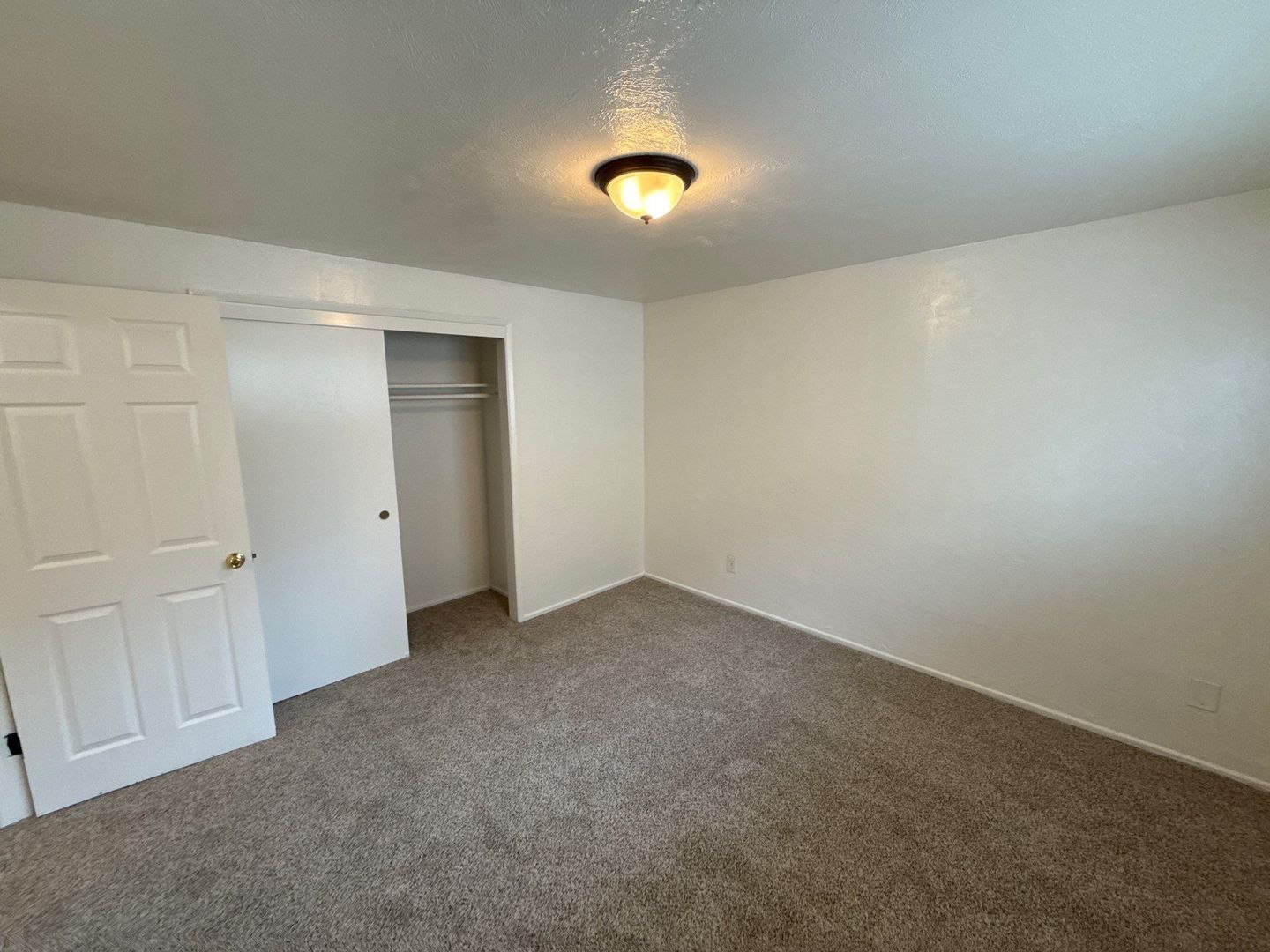 $1,095 First 3 Months, NE Salem, 2 Bed, 1 Bath, 1st Floor Apartment, AVAILABLE NOW! property image