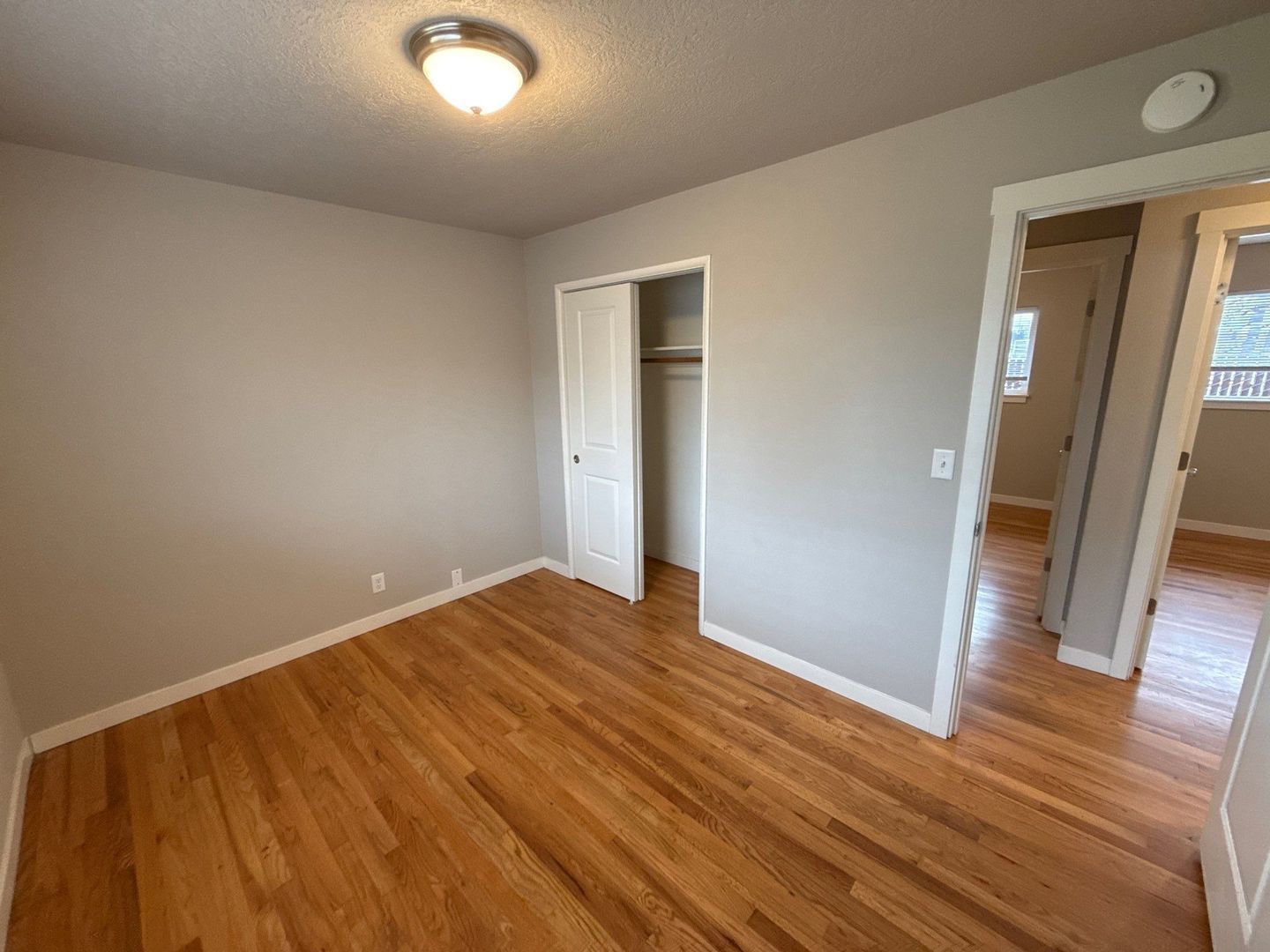 Salem 3 Bed, 1 Bath, Single Family Home | AVAILABLE NOW! property image