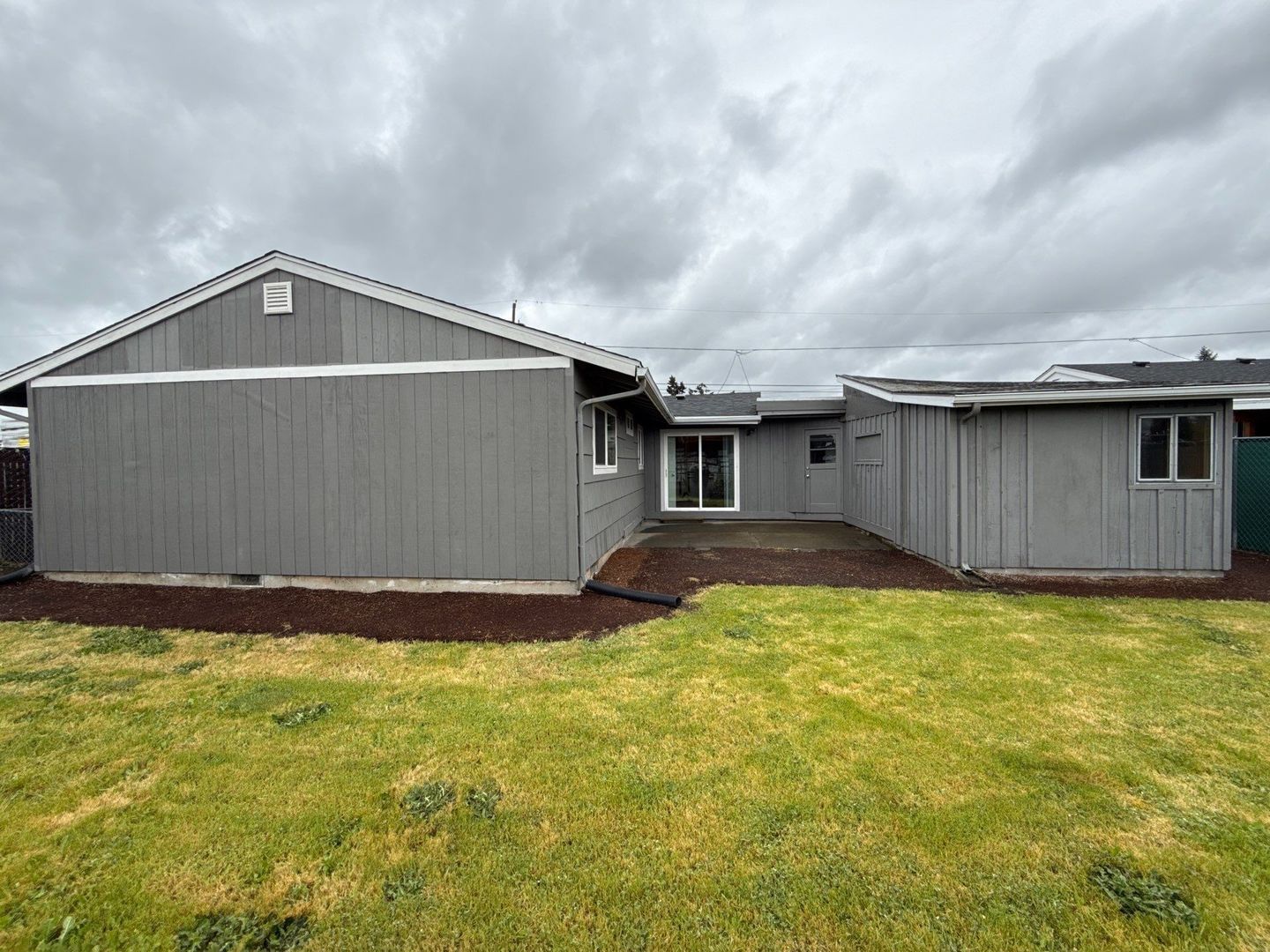 Salem 3 Bed, 1 Bath, Single Family Home | AVAILABLE NOW! property image