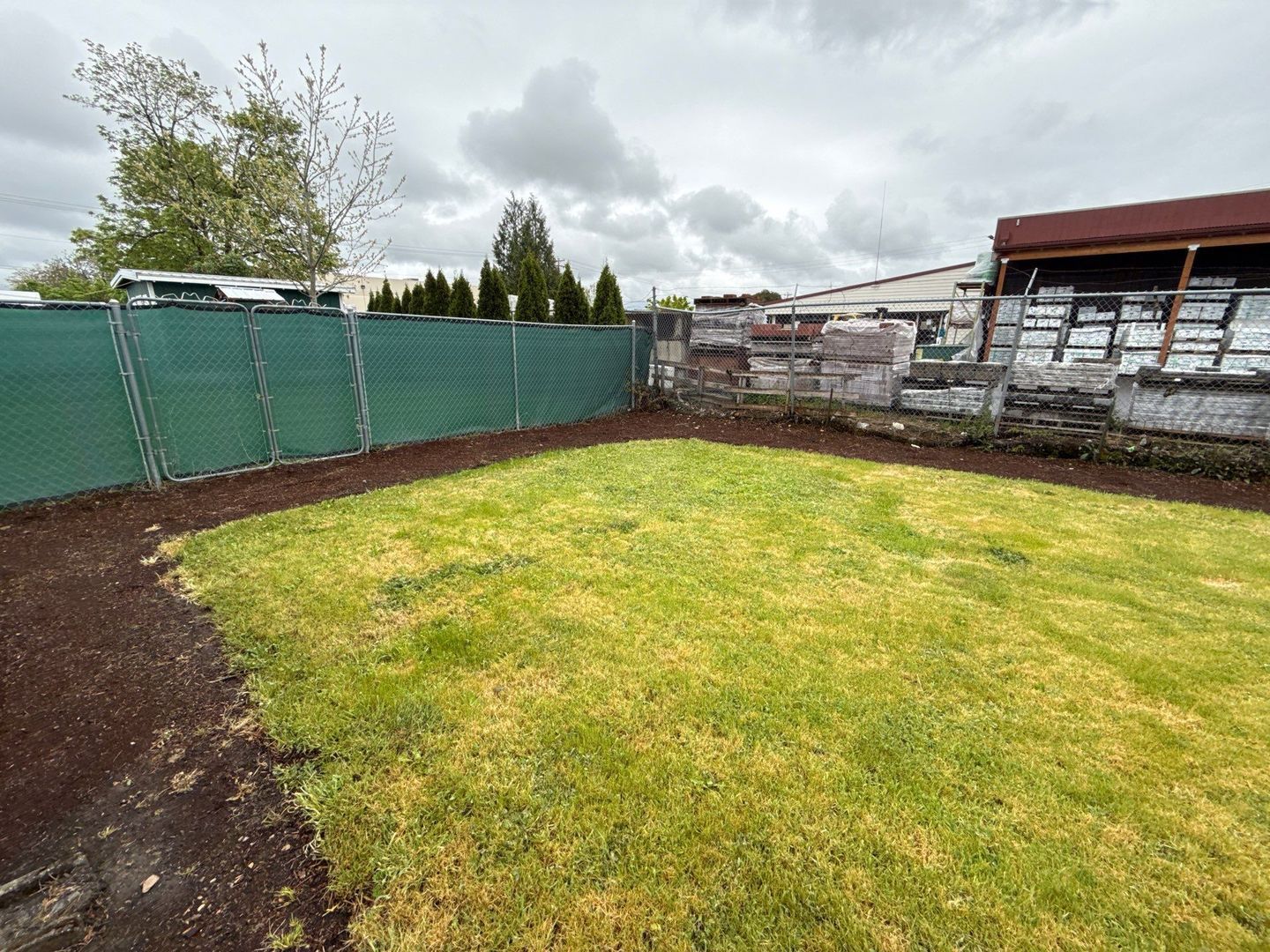 Salem 3 Bed, 1 Bath, Single Family Home | AVAILABLE NOW! property image