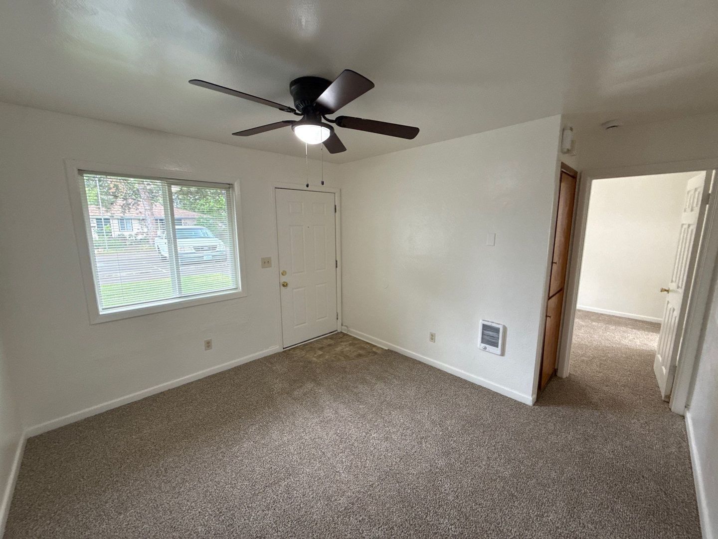 SE Salem, 1 Bed, 1 Bath 1 Story Complex | AVAILABLE NOW! property image