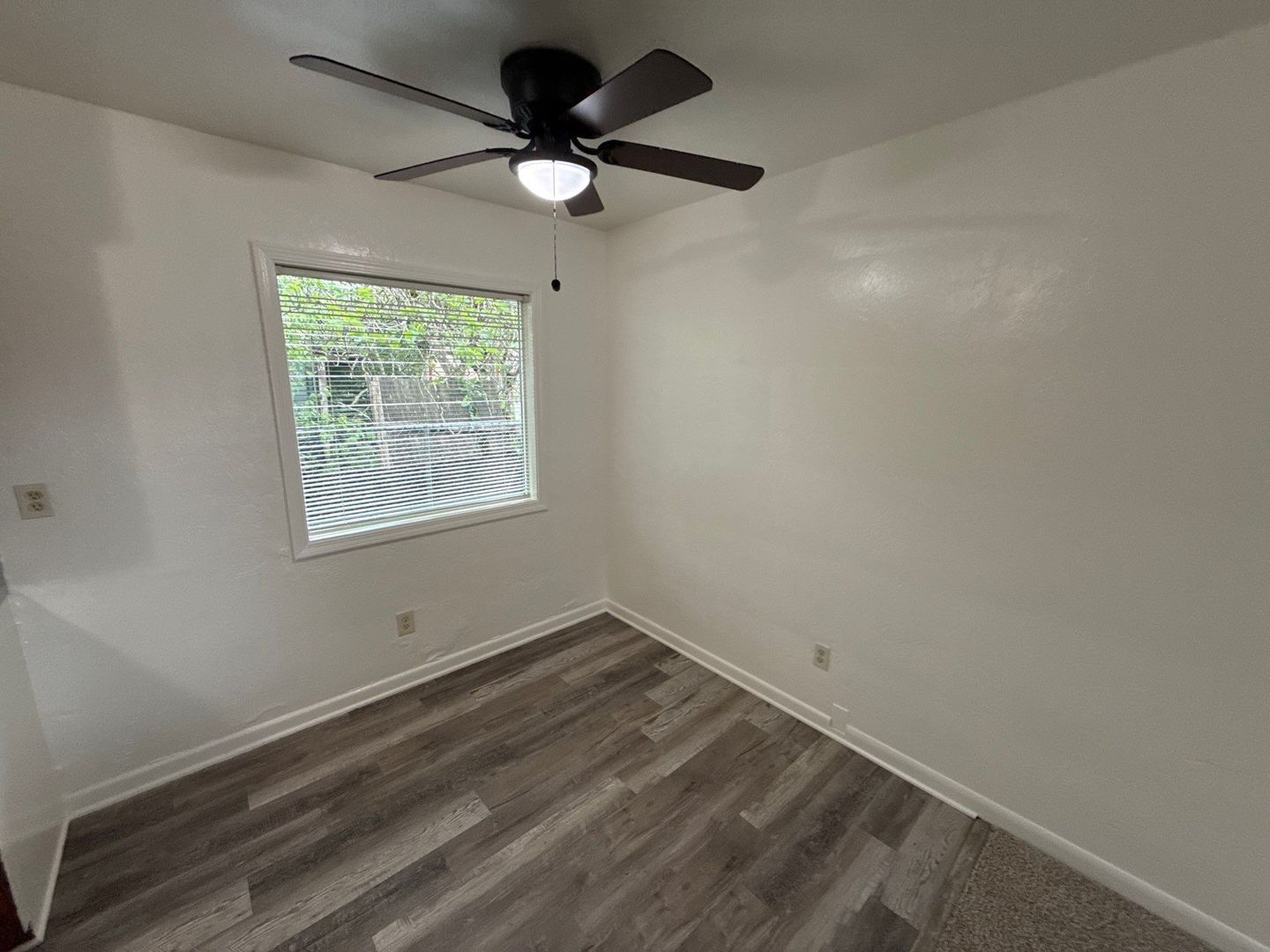 SE Salem, 1 Bed, 1 Bath 1 Story Complex | AVAILABLE NOW! property image