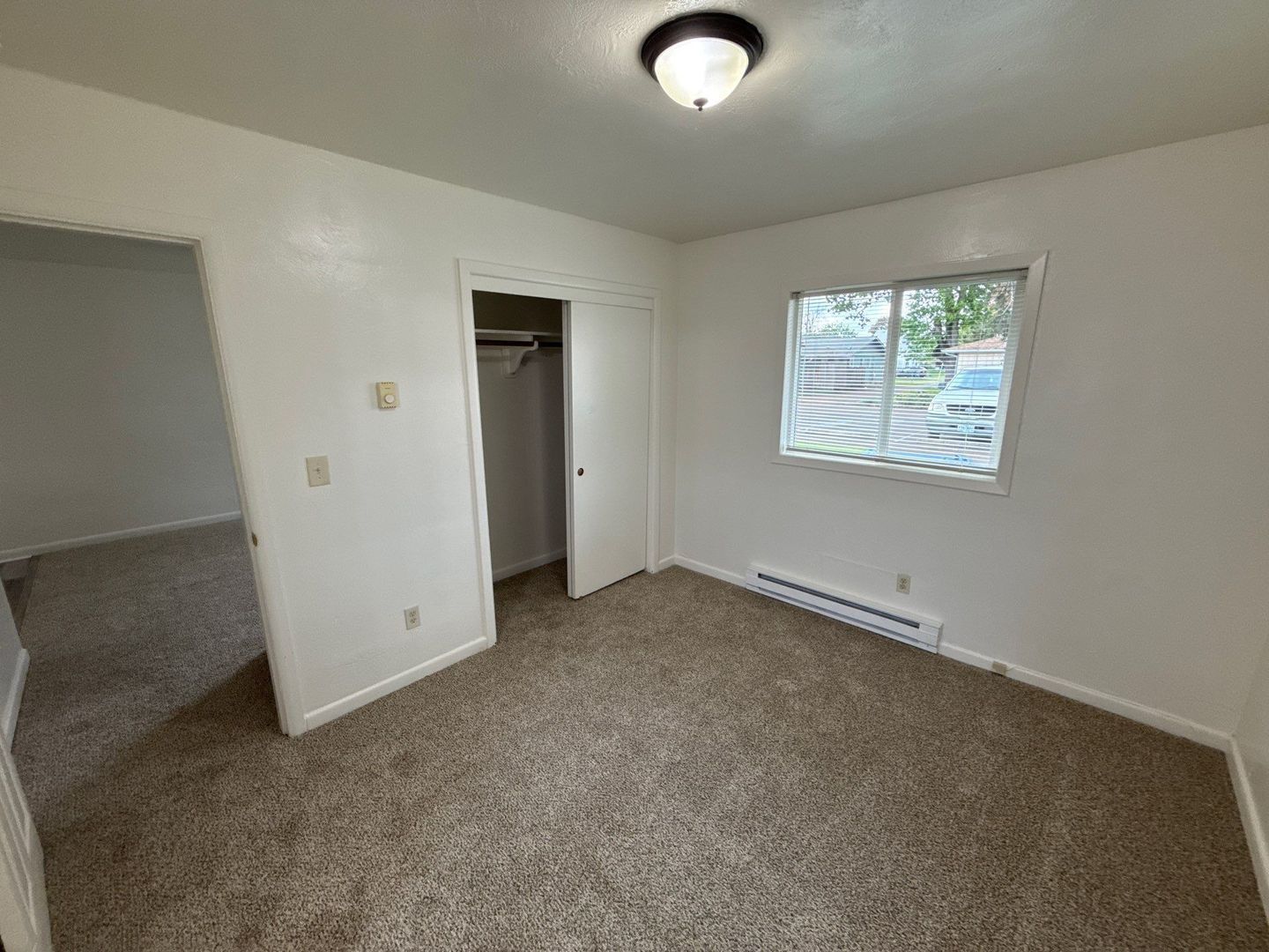SE Salem, 1 Bed, 1 Bath 1 Story Complex | AVAILABLE NOW! property image