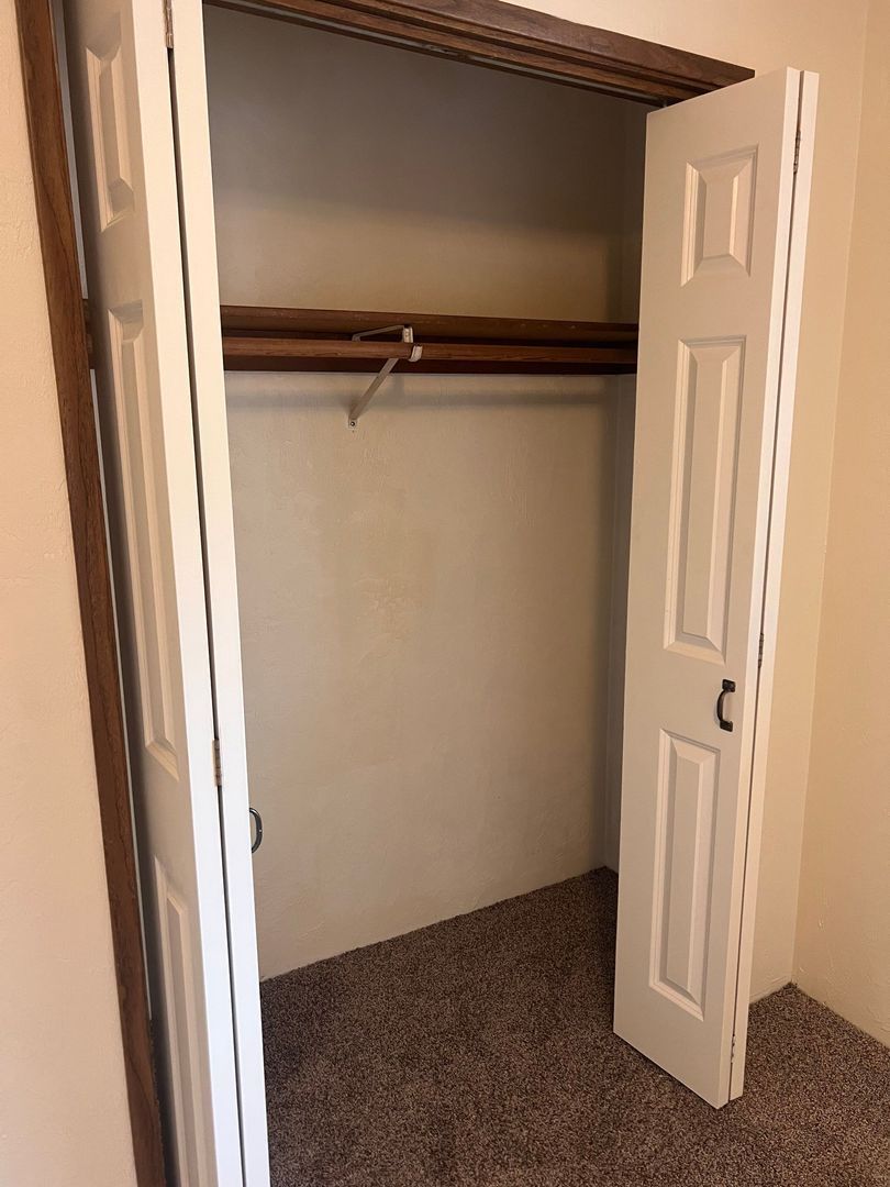 Eugene 1 Bed 1 Bath Apartment, W/S/G Included, AVAILABLE NOW! property image