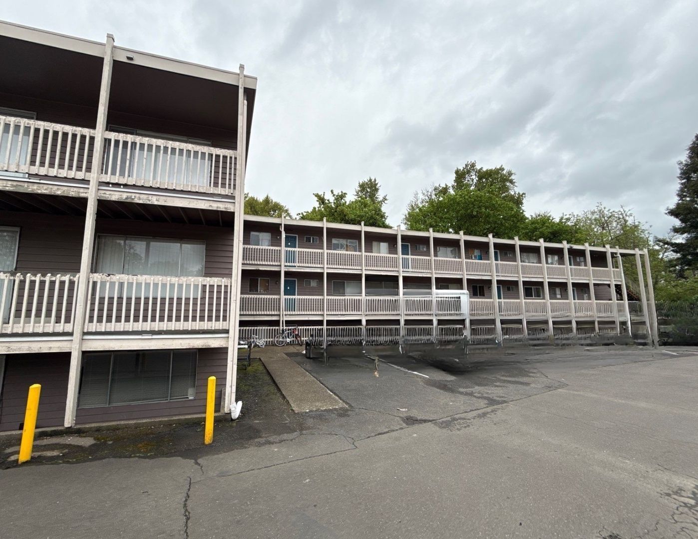 SW Dallas 2 Bed 1 Bath, 1st Floor Apartment, W/S/G Paid, COMING SOON! property image