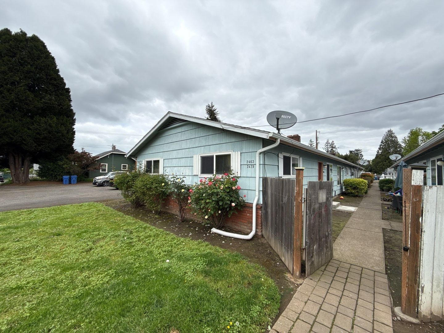 SPACIOUS SE. Salem 2 Bed, 1 Bath, Apartment | AVAILABLE NOW! property image