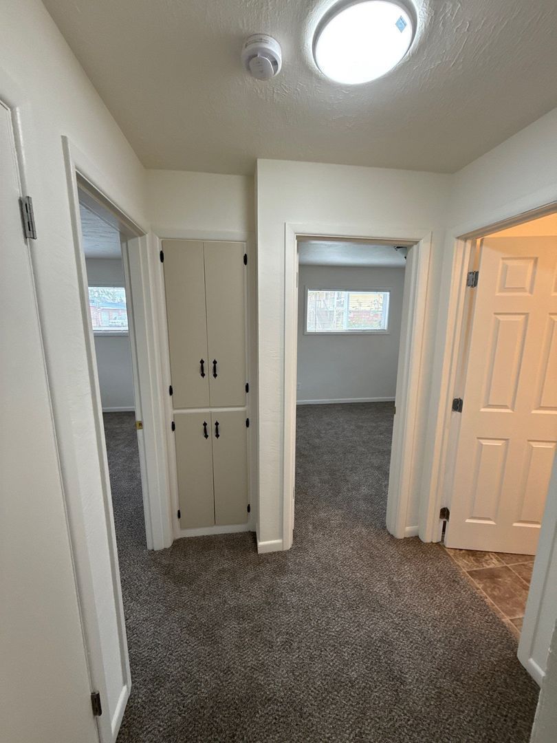 SPACIOUS SE. Salem 2 Bed, 1 Bath, Apartment | AVAILABLE NOW! property image